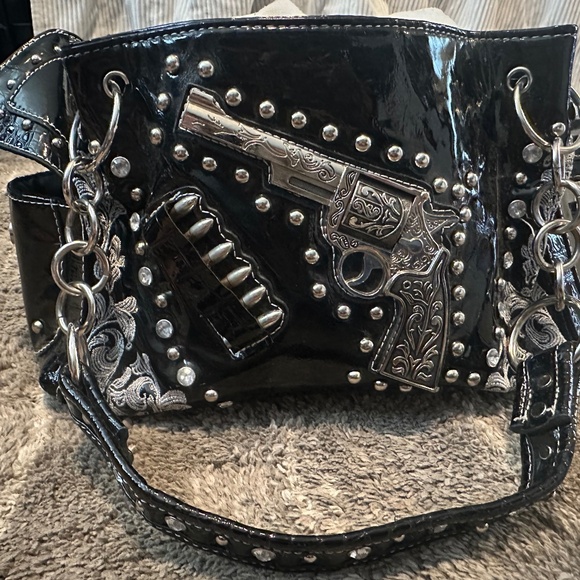 Unbranded Handbags - Black pleather gun purse